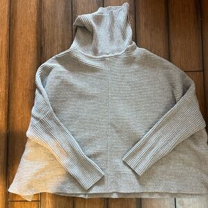 Oversized Ribbed Mockneck Sweater